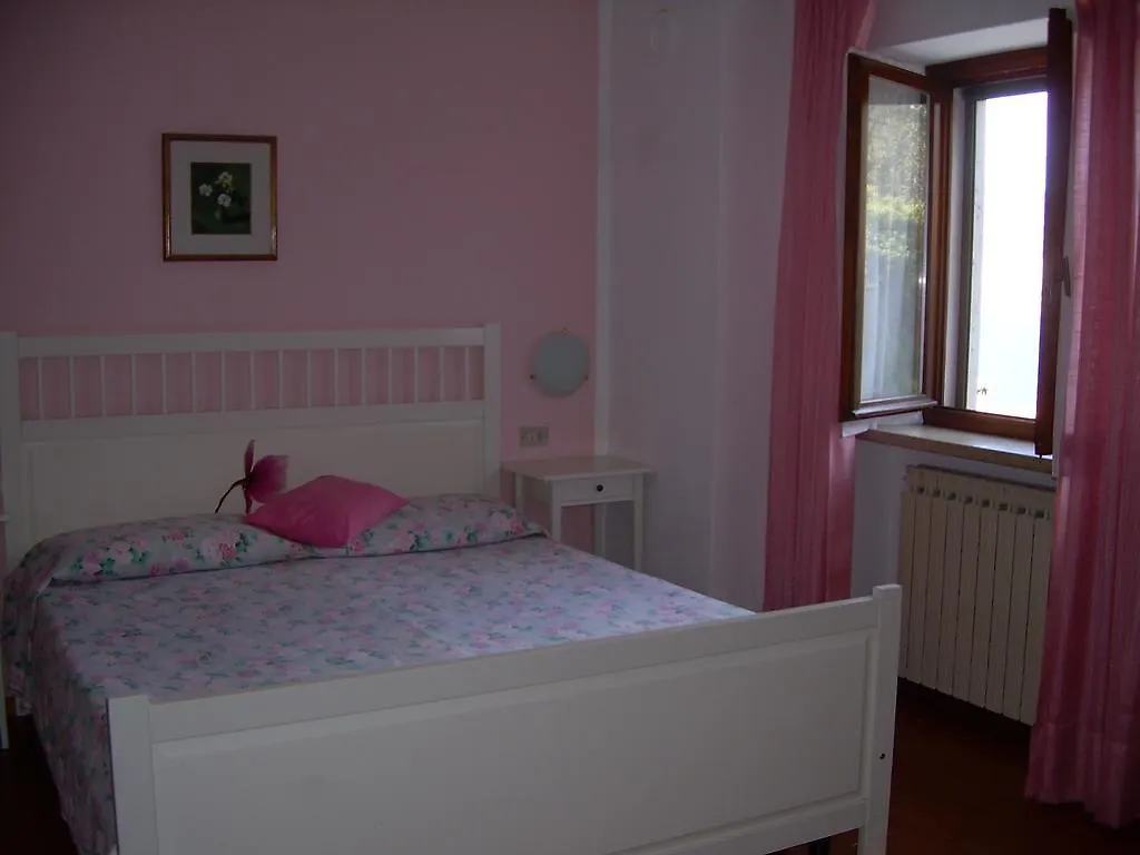 Casa Mary Apartment Brenzone sul Garda Italy