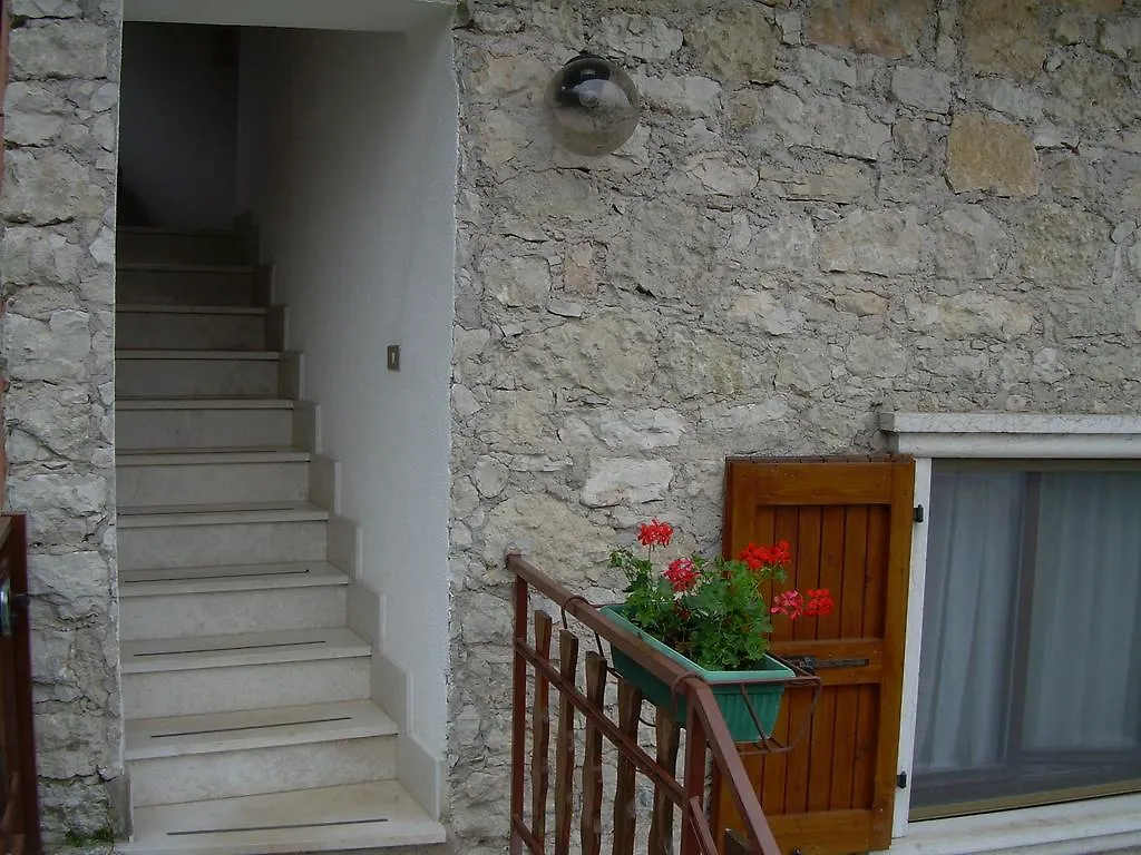 Apartament Casa Mary Brenzone sul Garda